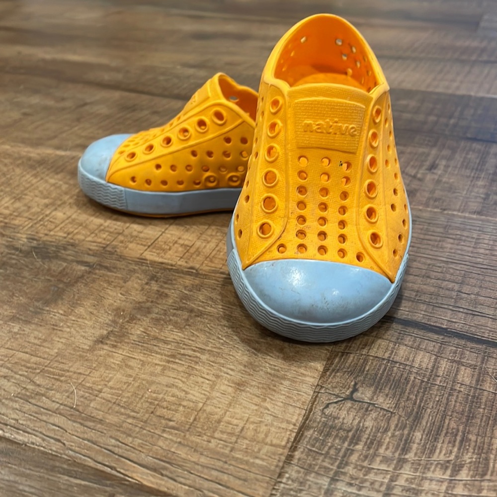 Native shoes C4
